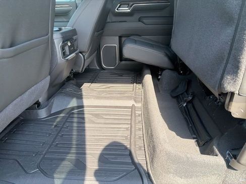 New 2026 GMC Sierra 1500 SLT image 31