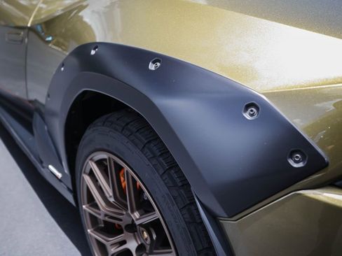 Used 2024 Lamborghini Huracan Sterrato AWD/4WD image 25