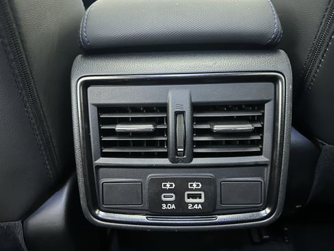 Certified 2025 Subaru Forester Limited image 23