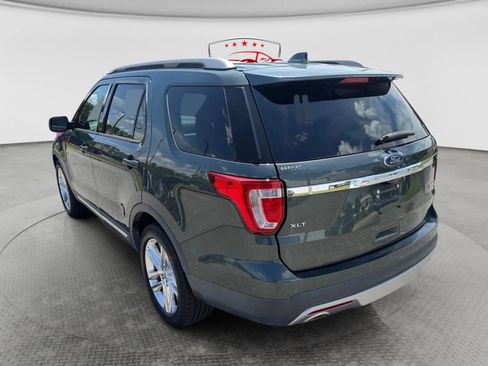 Used 2016 Ford Explorer XLT w/ Equipment Group 202A FWD image 3