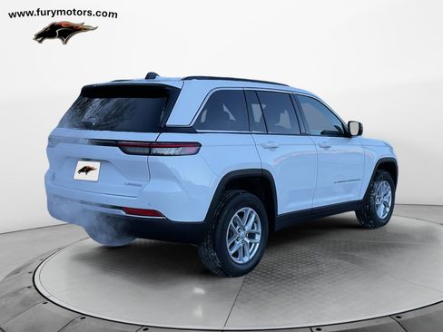 New 2025 Jeep Grand Cherokee Laredo X w/ Luxury Tech Group I image 3