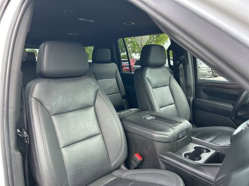 Used 2023 Chevrolet Suburban LT image 36