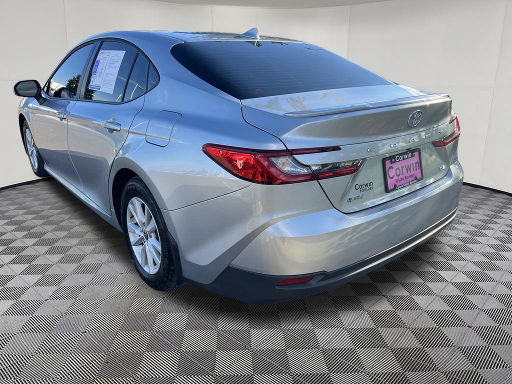 Used 2026 Toyota Camry LE FWD image 5