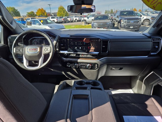 Used 2024 GMC Sierra 1500 Elevation AWD/4WD image 3