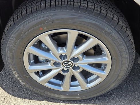 New 2025 MAZDA CX-5 AWD 2.5 S w/ Preferred Package image 5