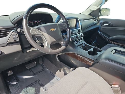 Used 2019 Chevrolet Tahoe LS RWD image 12