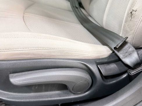 Used 2015 Hyundai Sonata SE FWD image 14