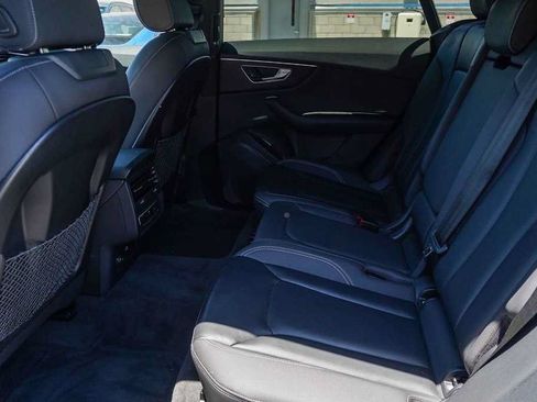 Used 2019 Audi Q8 Premium w/ Convenience Package AWD/4WD image 21