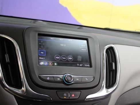 Used 2023 Chevrolet Equinox LS FWD image 19