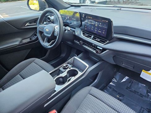 New 2026 Chevrolet Equinox LT AWD/4WD image 10