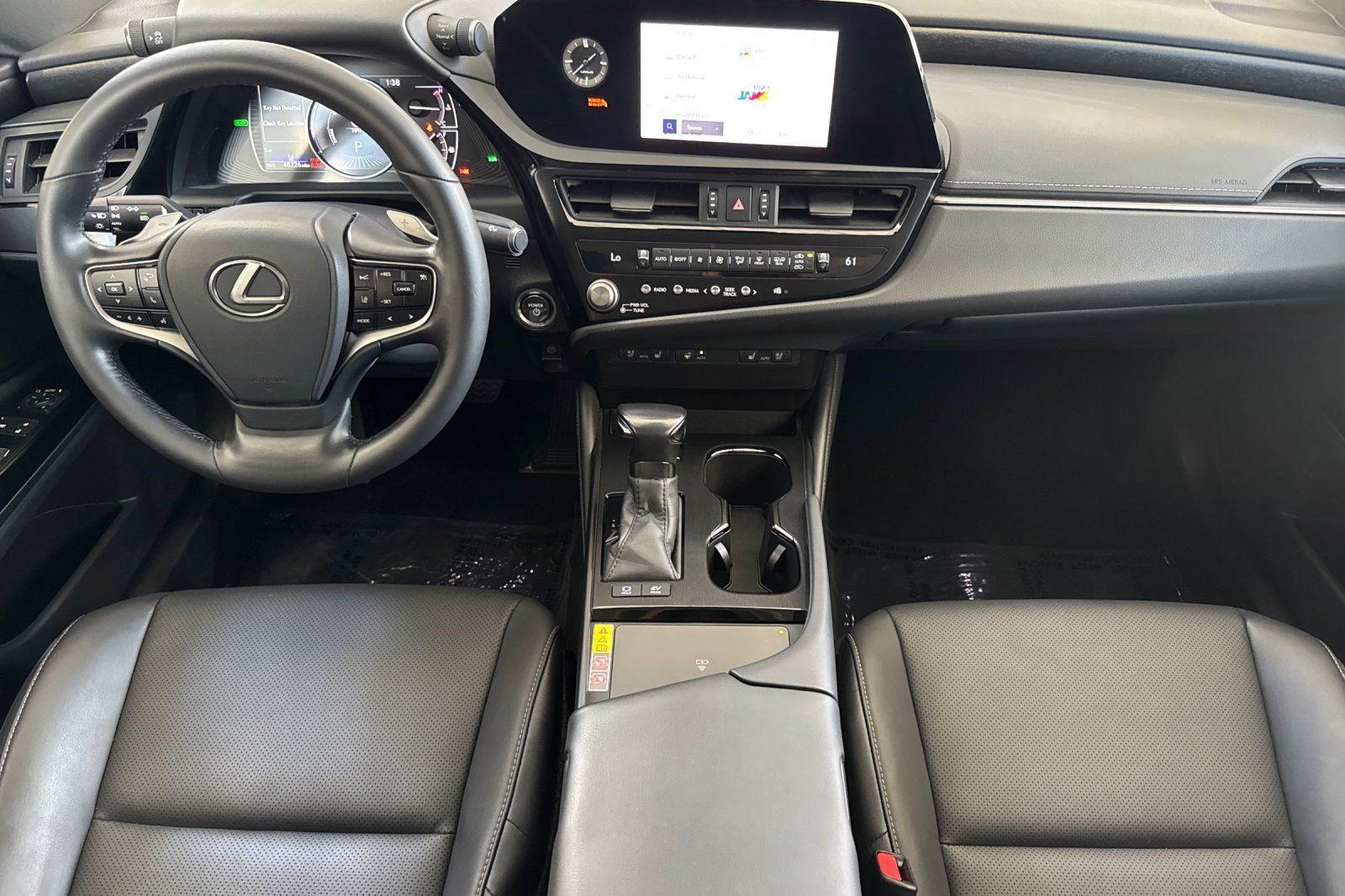 Certified 2025 Lexus ES 300h w/ Premium Package FWD image 17