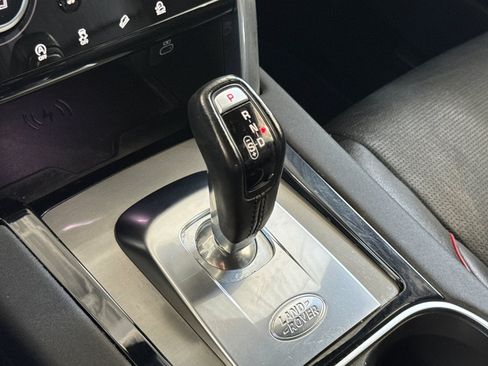 Used 2022 Land Rover Discovery Sport S R-Dynamic AWD/4WD image 29
