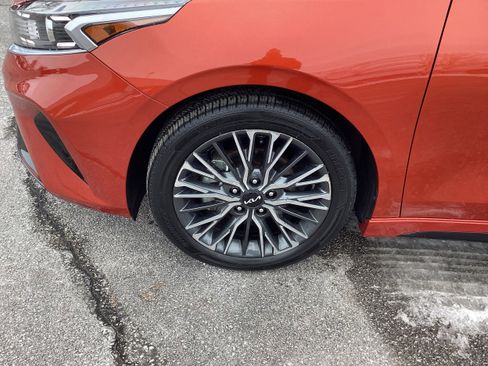 Used 2024 Kia Forte GT-Line w/ GT-Line Premium Package image 9