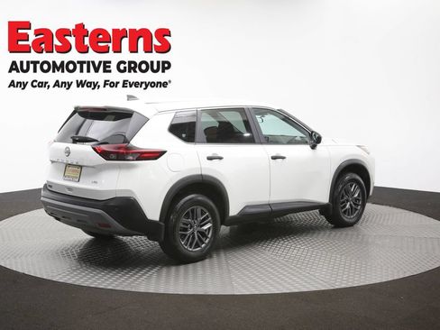 Used 2023 Nissan Rogue S AWD/4WD image 41
