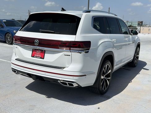 Used 2024 Volkswagen Atlas SEL Premium R-Line AWD/4WD image 9