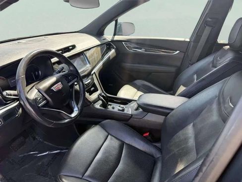Used 2020 Cadillac XT6 Premium Luxury image 9