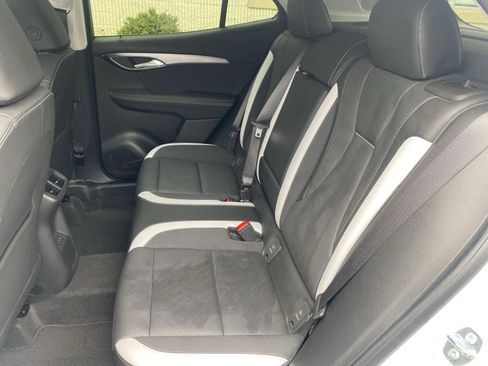 Certified 2025 Buick Envision Sport Touring image 26