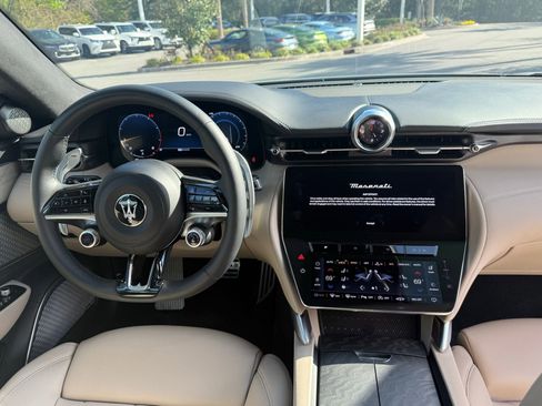 Used 2025 Maserati GranTurismo Modena image 21