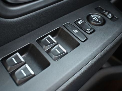 Used 2025 Honda Pilot Touring image 43