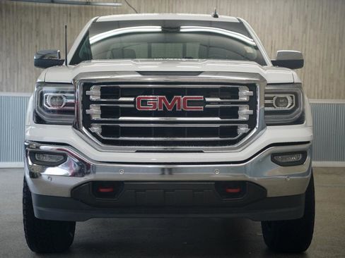 Used 2018 GMC Sierra 1500 SLT AWD/4WD image 3