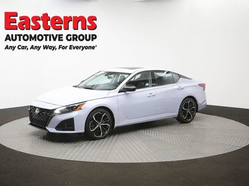 Used 2025 Nissan Altima 2.5 SR w/ SR Premium Package FWD image 57