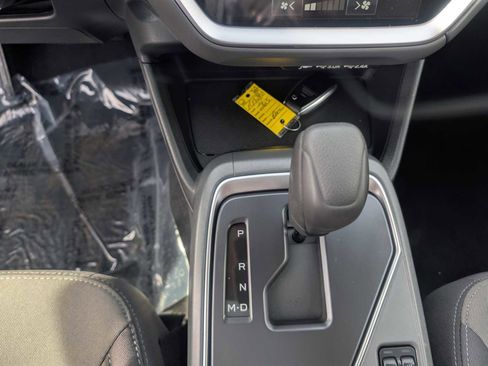 Used 2025 Subaru Crosstrek 2.0i Premium image 13