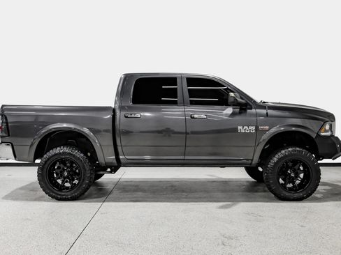 Used 2016 RAM 1500 Laramie w/ Convenience Group AWD/4WD image 5