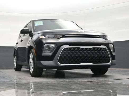 Used 2021 Kia Soul LX FWD image 26