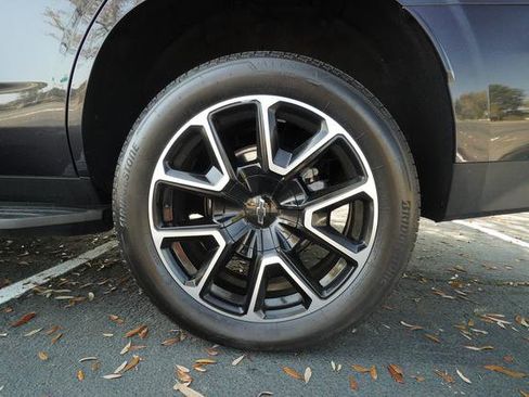 Used 2022 Chevrolet Tahoe RST w/ Sport Performance Package image 36