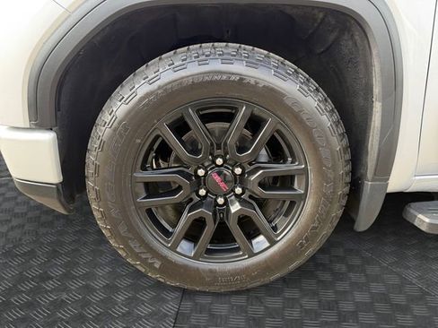 Used 2022 GMC Sierra 1500 Elevation w/ Preferred Package AWD/4WD image 14
