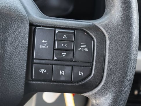 Used 2023 Ford F550 2WD Crew Cab Super Duty image 23