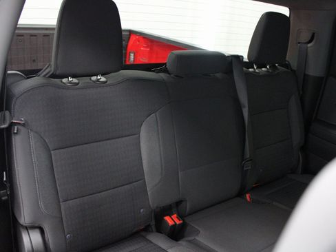 Used 2022 Chevrolet Silverado 1500 LT image 28