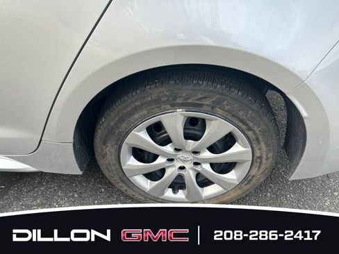 Used 2025 Toyota Corolla LE FWD image 27
