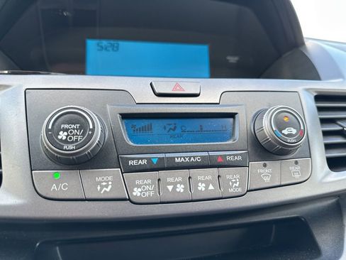 Used 2011 Honda Odyssey LX image 23