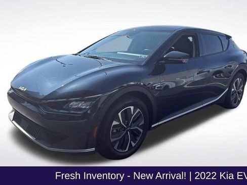 Used 2022 Kia EV6 Light RWD image 1