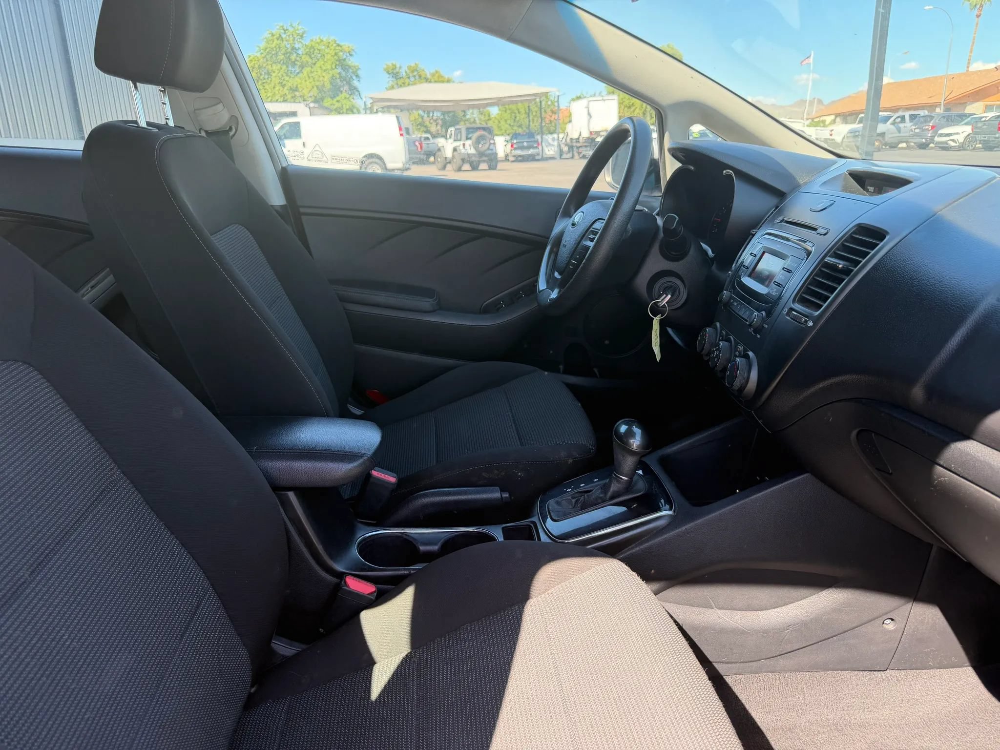 Used 2017 Kia Forte LX FWD image 24