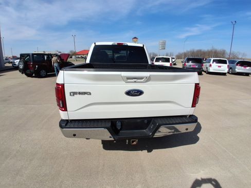 Used 2016 Ford F150 Lariat w/ Equipment Group 501A Mid AWD/4WD image 5