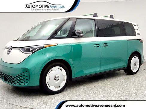 Used 2025 Volkswagen ID. Buzz 1st Edition image 1