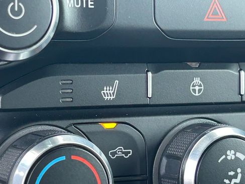Used 2019 RAM 1500 Sport w/ Level 2 Equipment Group AWD/4WD image 18
