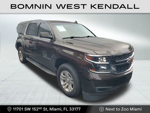 Used 2018 Chevrolet Suburban LS image 1