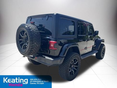 Used 2018 Jeep Wrangler Unlimited Sahara w/ LED Lighting Group AWD/4WD image 5