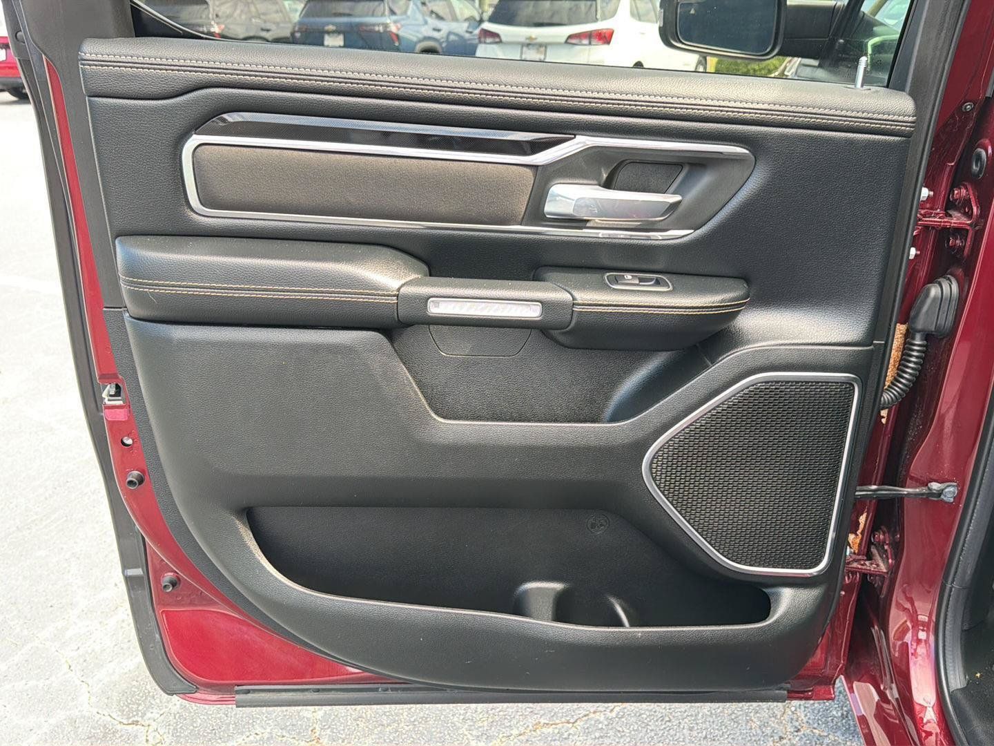 Used 2019 RAM 1500 Laramie w/ Sport Appearance Package AWD/4WD image 17