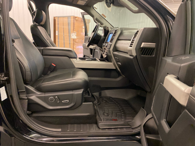 Used 2017 Ford F350 Lariat w/ Lariat Ultimate Package AWD/4WD image 41