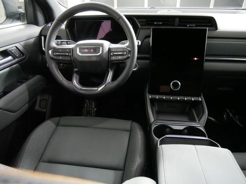 New 2026 GMC Terrain AT4 w/ Convenience Package III image 19