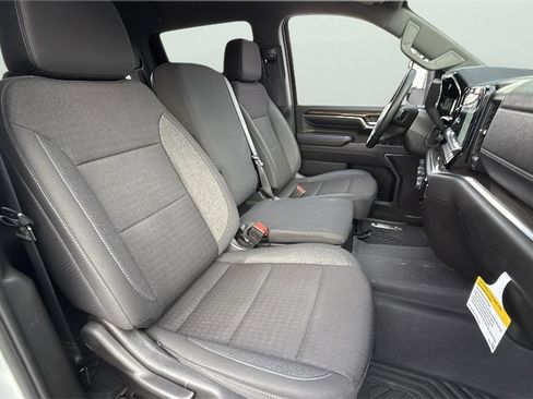 Used 2024 Chevrolet Silverado 2500 LT image 32