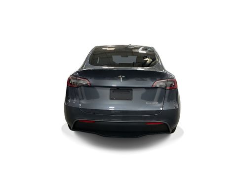 Certified 2023 Tesla Model Y AWD image 5