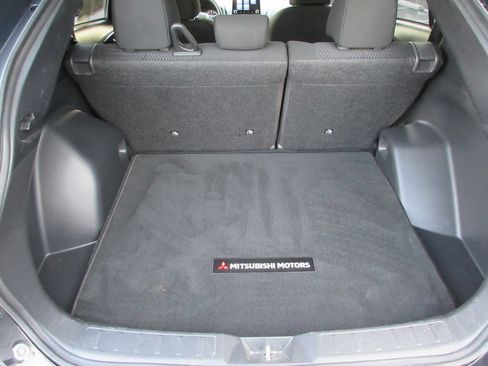 Used 2025 Mitsubishi Eclipse Cross LE AWD/4WD image 11
