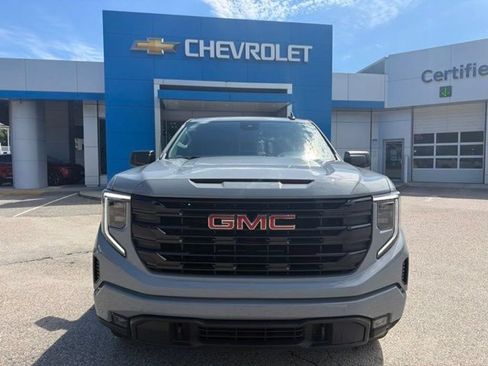 Certified 2024 GMC Sierra 1500 Elevation AWD/4WD image 8