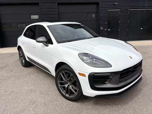 Used 2025 Porsche Macan Turbo image 12