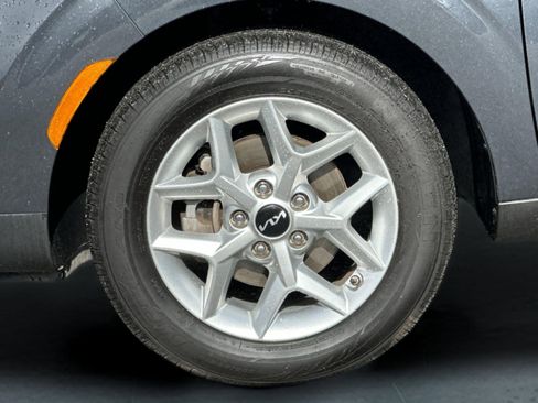 Certified 2022 Kia Soul LX w/ Technology Package image 24